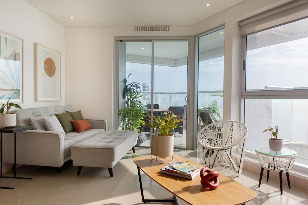 Murano Elite By Mome Cartagena